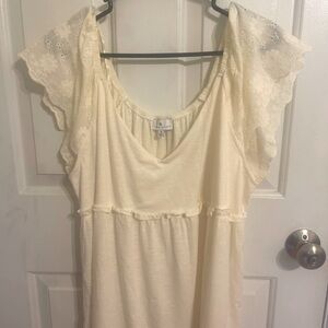 Women’s Flutter Sleeve Top